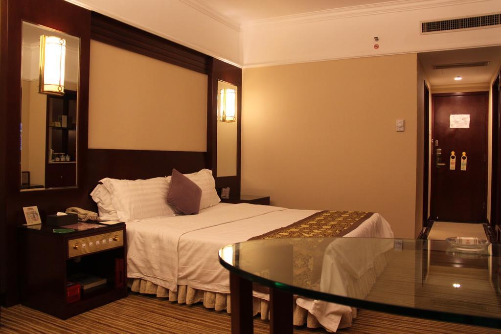 Sunshine Holiday Hotel Fuzhou Fuzhou  Exterior foto